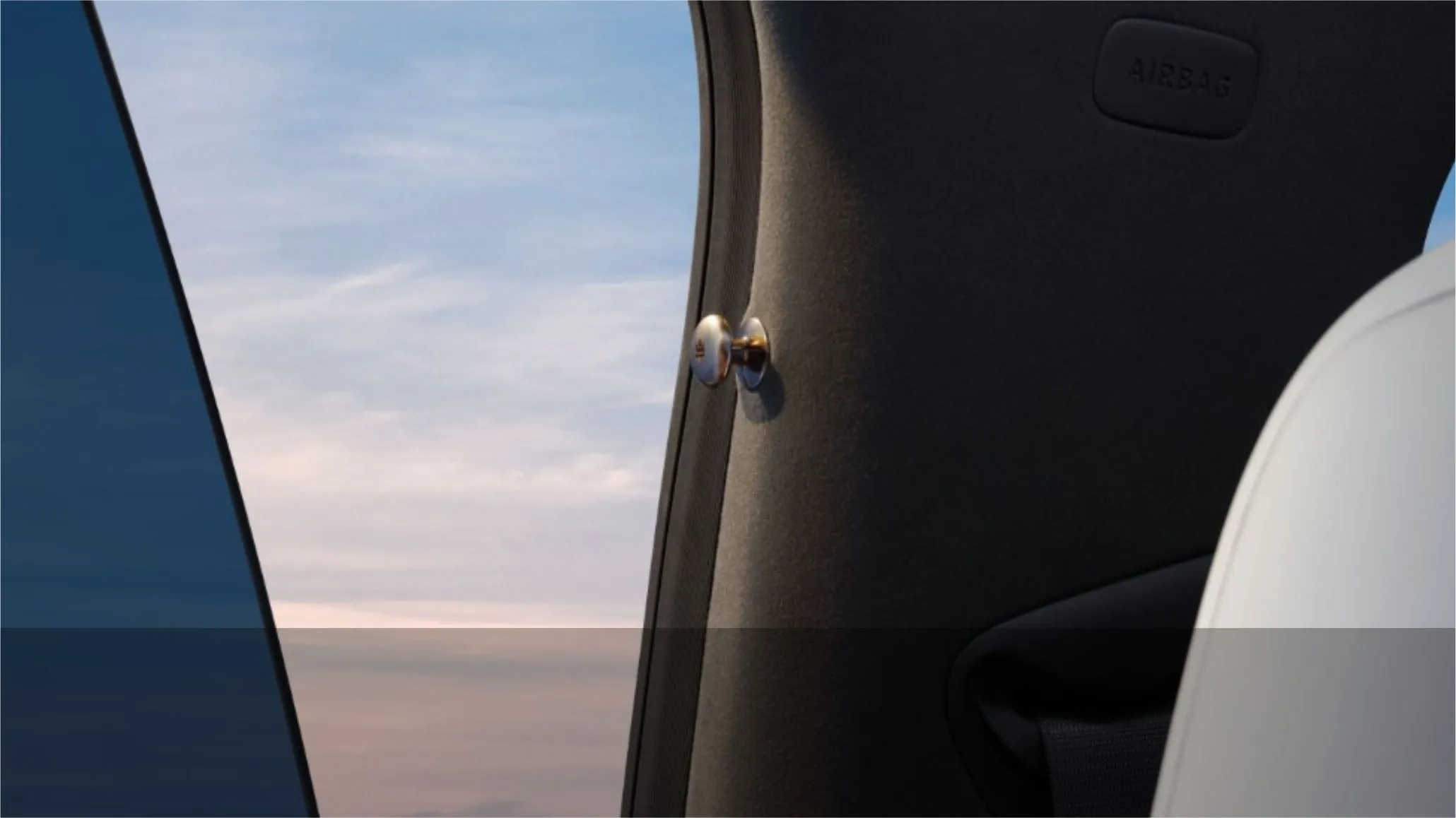 L03 B-pillar Hooks